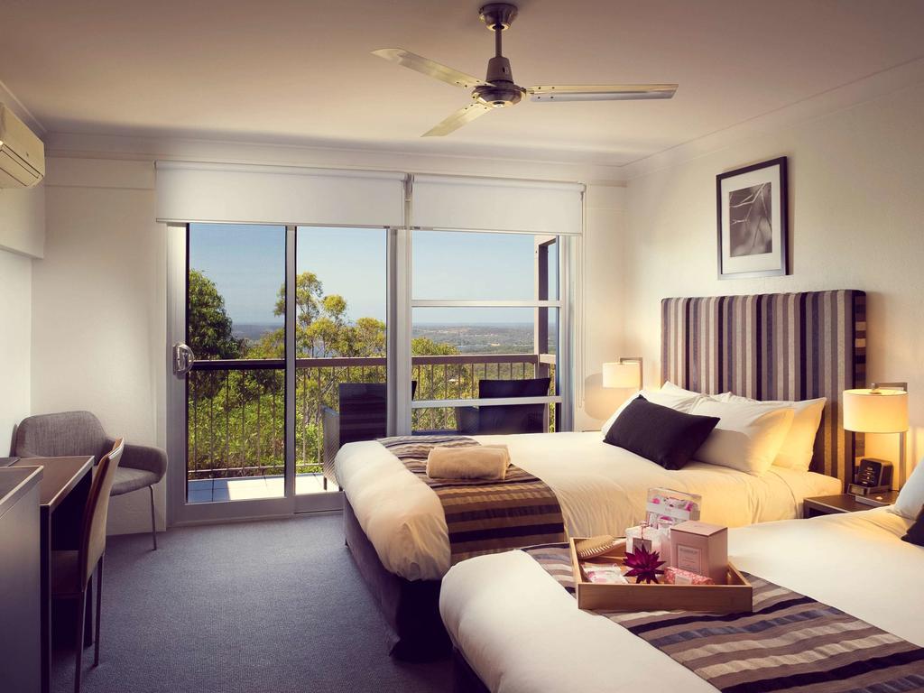Mercure Clear Mountain Lodge Mount Samson Ngoại thất bức ảnh